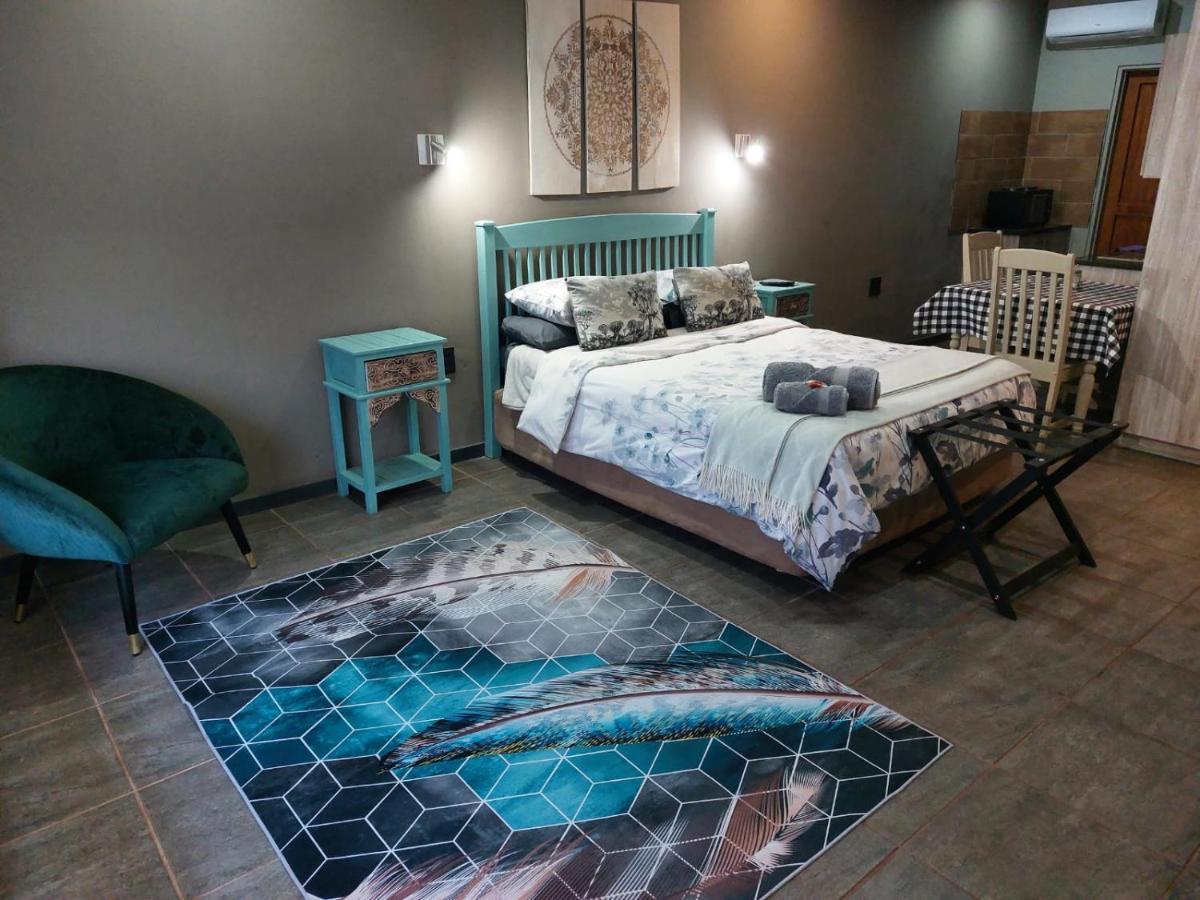 Wisteria Lane Guesthouse Postmasburg Esterno foto