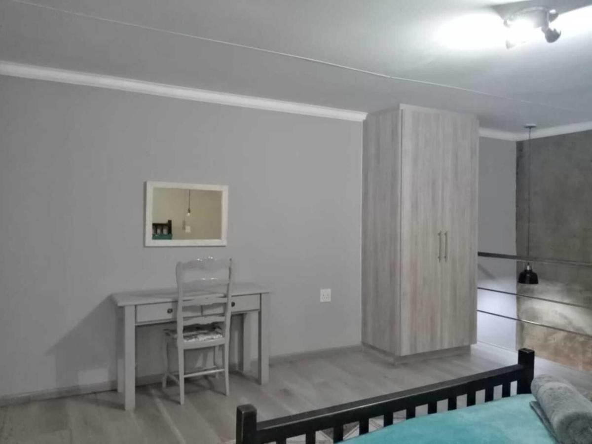 Wisteria Lane Guesthouse Postmasburg Esterno foto