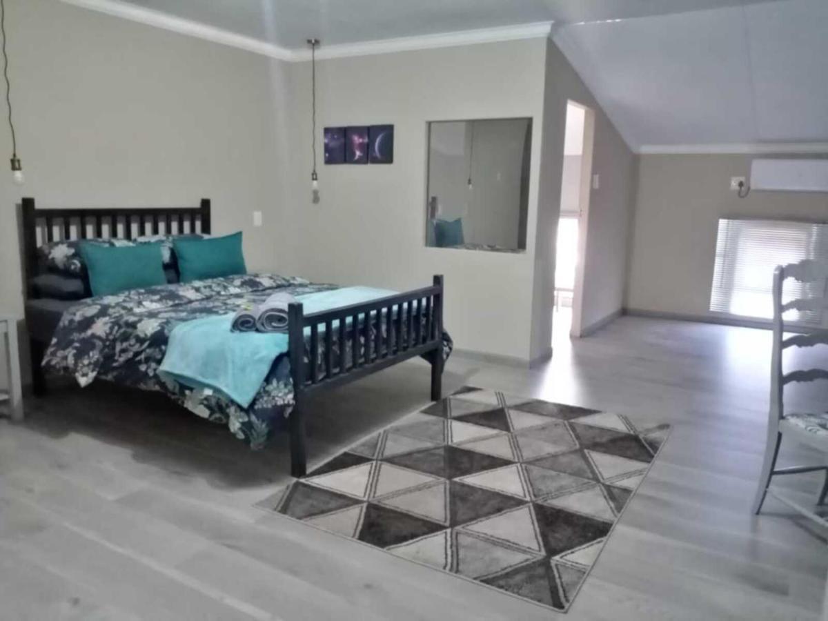 Wisteria Lane Guesthouse Postmasburg Esterno foto